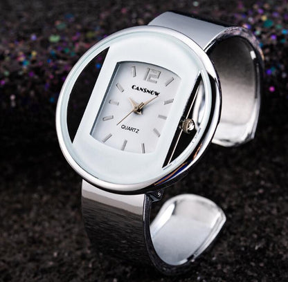 Nouvelle Montre de Luxe pour Femme – Élégance Dorée ou Argentée, Style Bracelet Chic