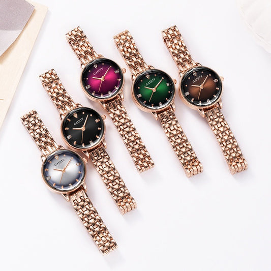 Montres féminines en alliage au style tendance